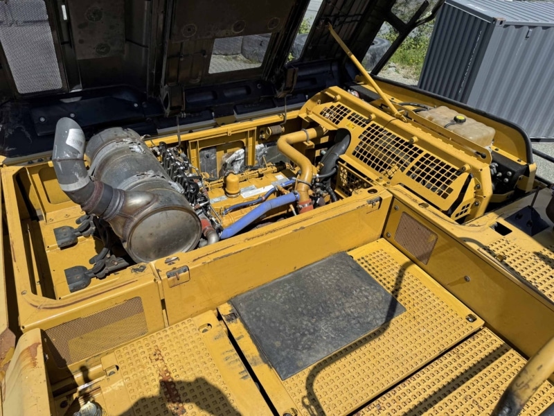 2015 Caterpillar 568LL Heel Boom Log Loader - Image 33