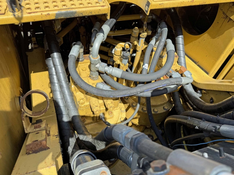 2015 Caterpillar 568LL Heel Boom Log Loader - Image 26