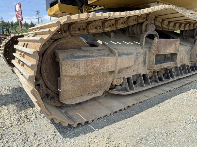 2015 Caterpillar 568LL Heel Boom Log Loader - Image 41
