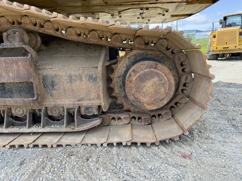 2015 Caterpillar 568LL Heel Boom Log Loader - Image 42