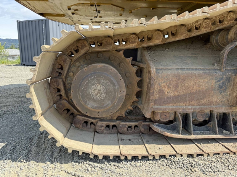 2015 Caterpillar 568LL Heel Boom Log Loader - Image 45