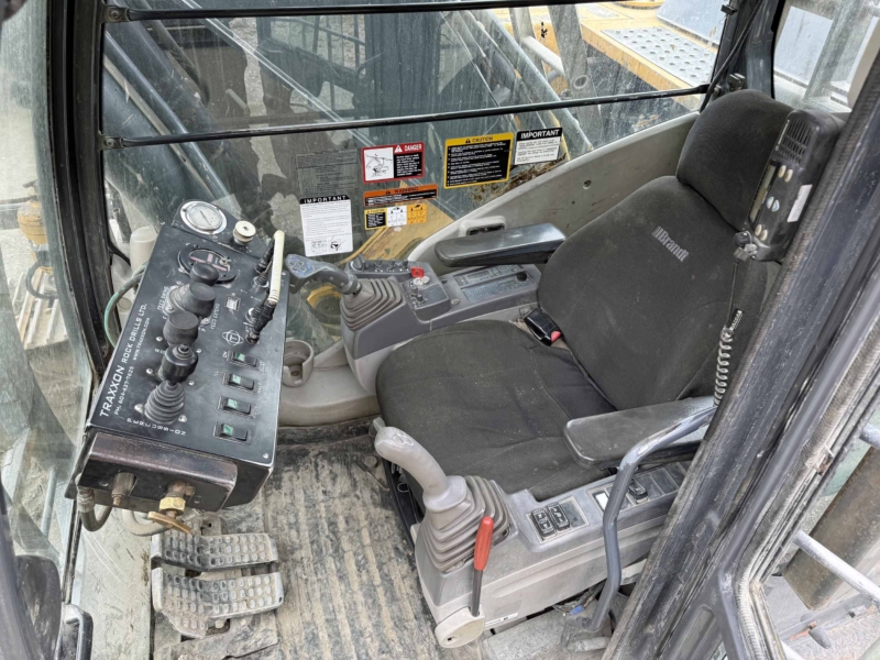 2006 John Deere 270DLC Hydraulic Excavator Drill - Image 37
