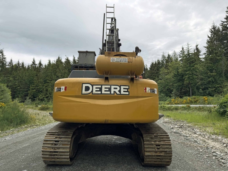 2006 John Deere 270DLC Hydraulic Excavator Drill - Image 13