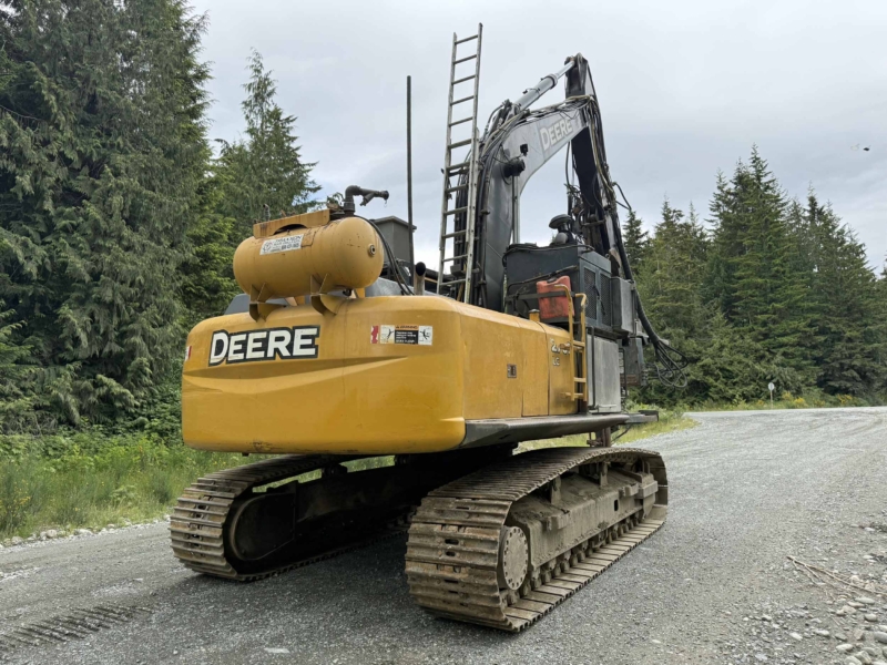 2006 John Deere 270DLC Hydraulic Excavator Drill - Image 11