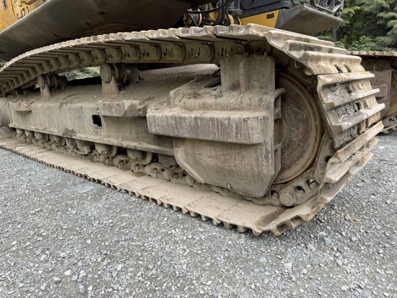 2006 John Deere 270DLC Hydraulic Excavator Drill - Image 53