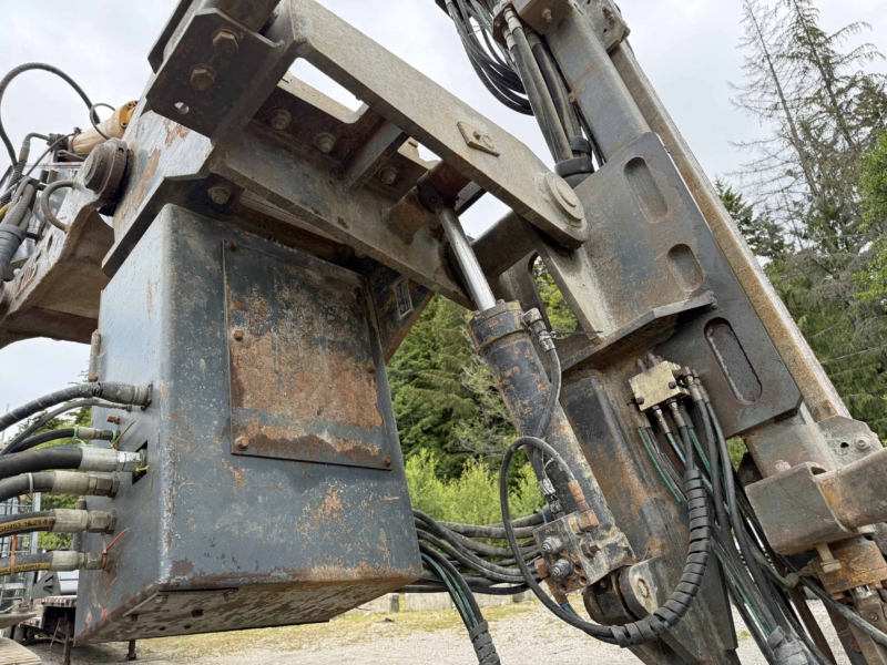 2006 John Deere 270DLC Hydraulic Excavator Drill - Image 29