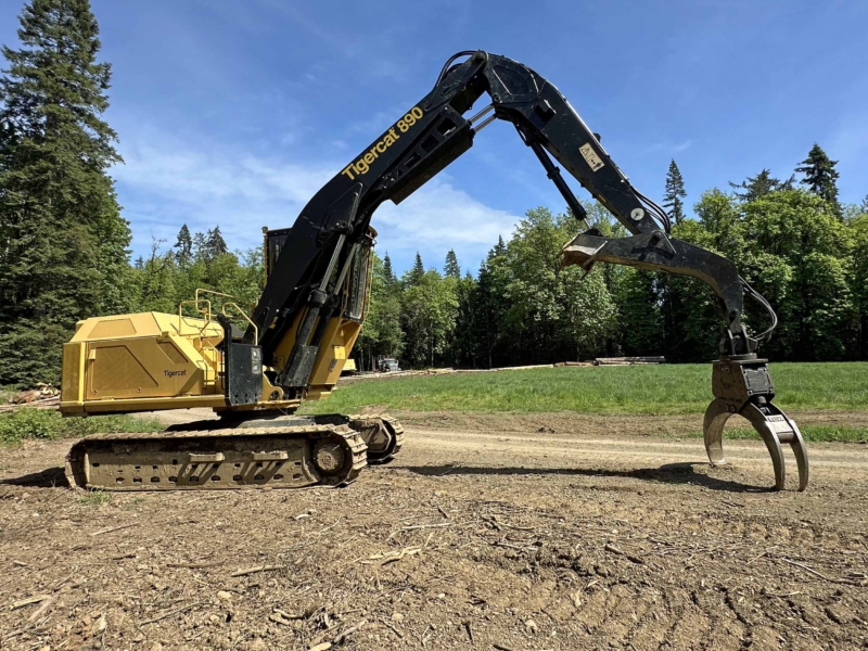 2018 Tigercat 890 Heel Boom Log Loader - Image 9