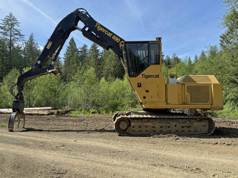 2018 Tigercat 890 Heel Boom Log Loader - Image 20