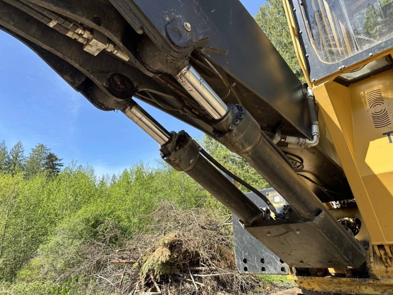 2018 Tigercat 890 Heel Boom Log Loader - Image 30