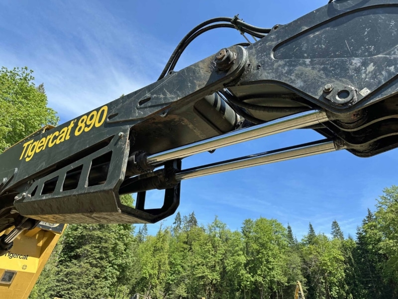 2018 Tigercat 890 Heel Boom Log Loader - Image 29