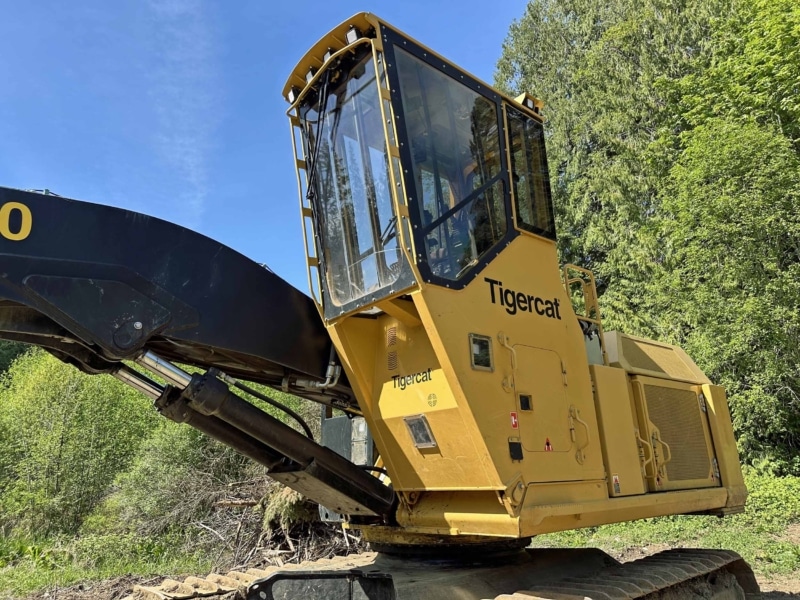 2018 Tigercat 890 Heel Boom Log Loader - Image 32