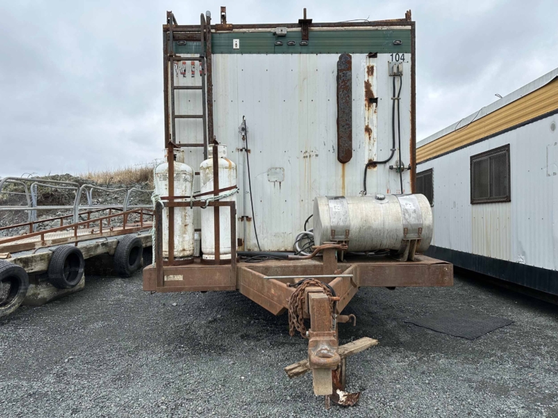 1996 30' L X 10'W T/A Camp Trailer - Image 3