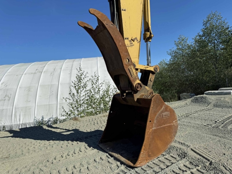 1994 Caterpillar 330L "Road Builder" Hydraulic Excavator - Image 19
