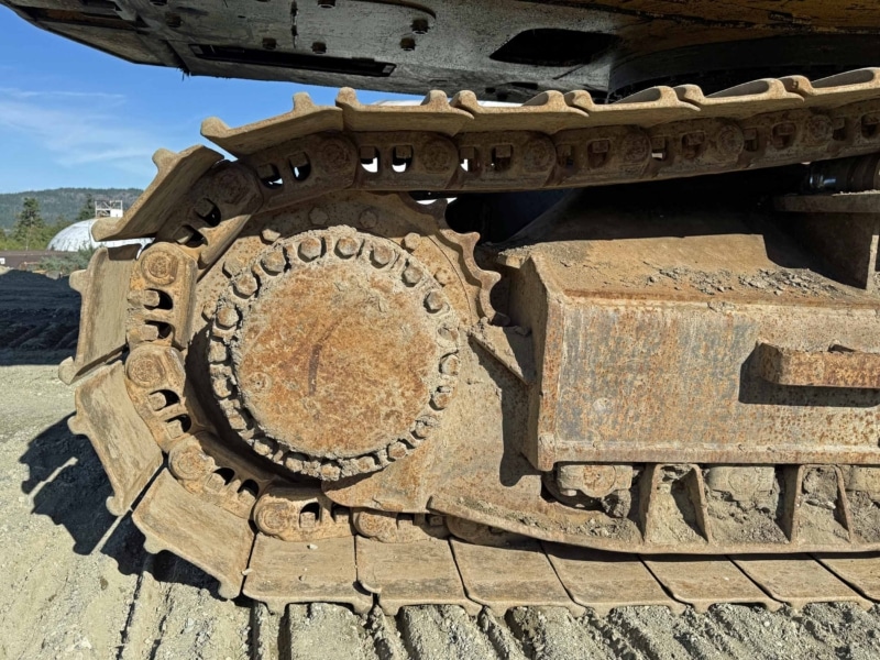 1994 Caterpillar 330L "Road Builder" Hydraulic Excavator - Image 39