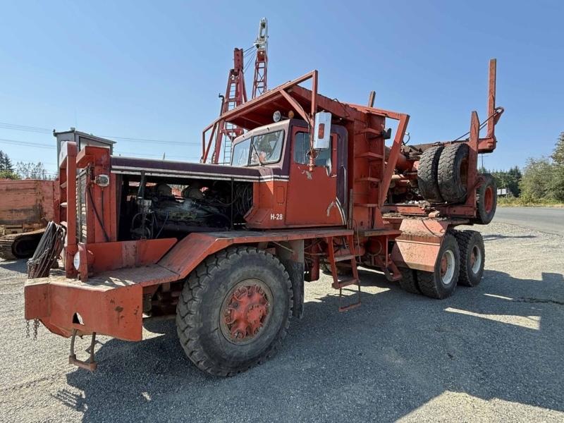 Hayes HDX Conventional T/A Off Highway Log Truck & Trailer - Image 2