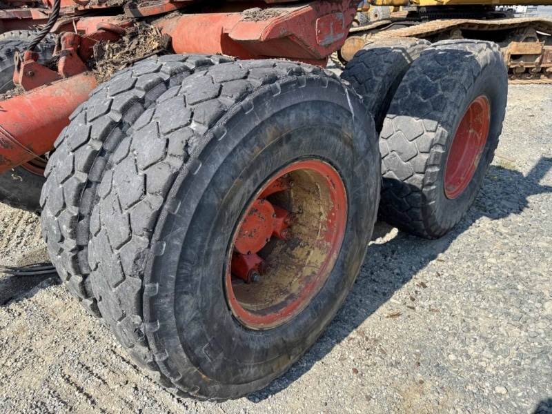 Hayes HDX Conventional T/A Off Highway Log Truck & Trailer - Image 34