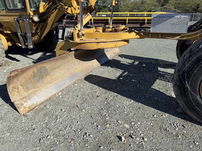 2003 Caterpillar 140H Motor Grader - Image 31