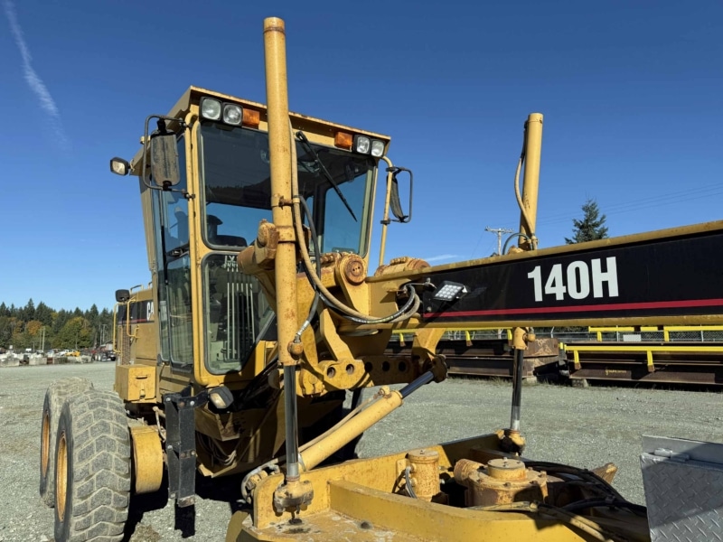 2003 Caterpillar 140H Motor Grader - Image 28