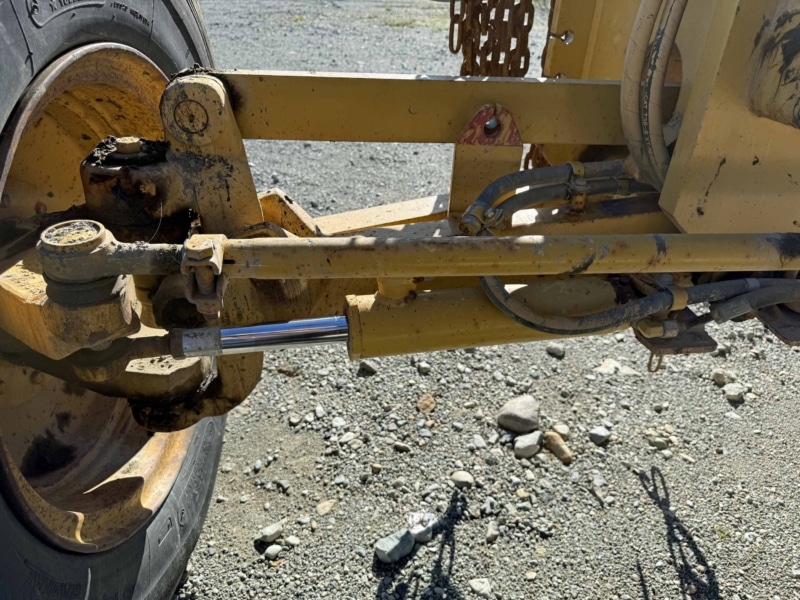 2003 Caterpillar 140H Motor Grader - Image 23