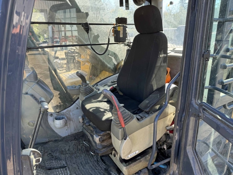 2014 John Deere 350GLC Hydraulic Excavator - Image 26